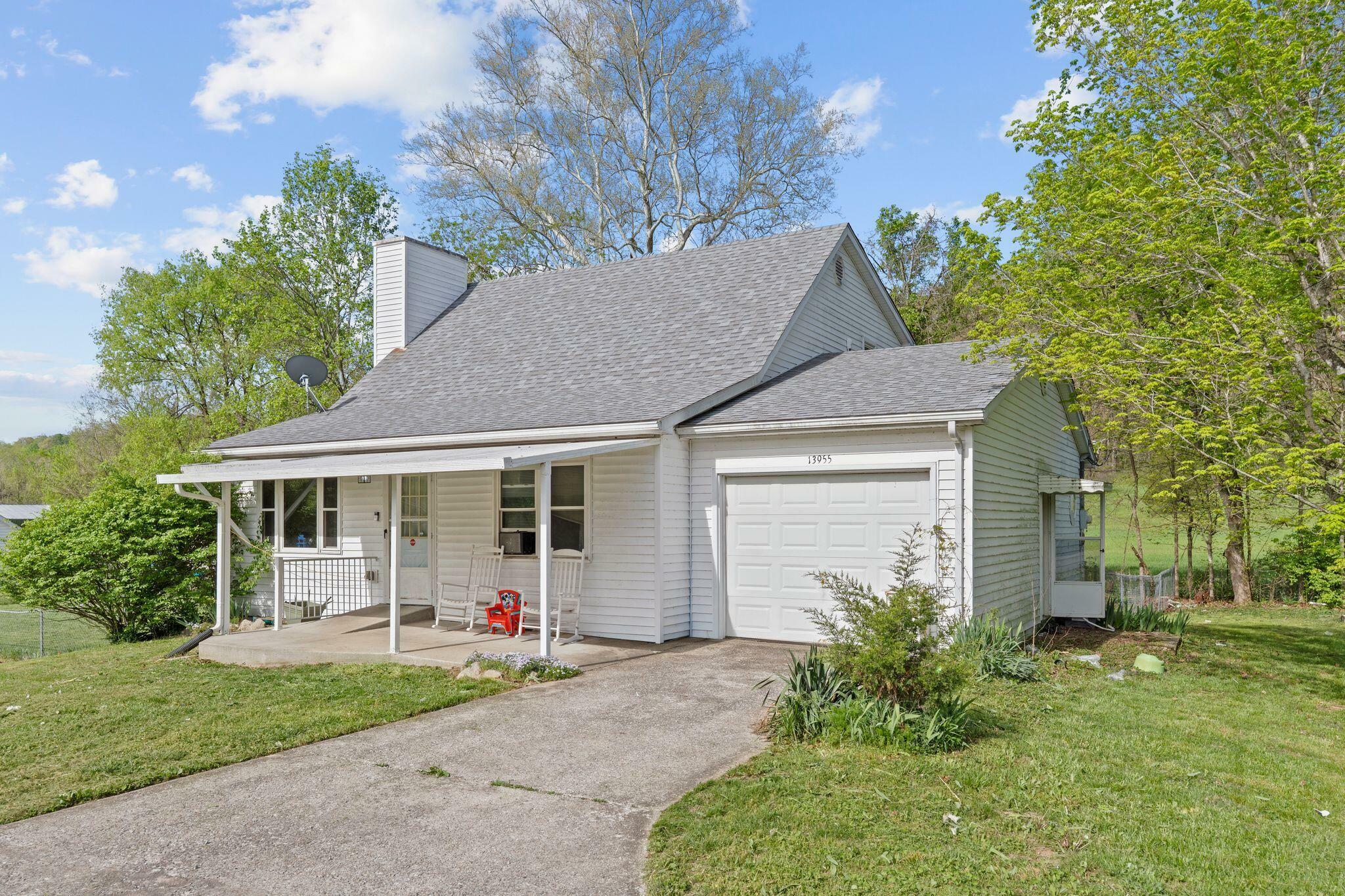 Property Photo: 13955 Swallowfield Road KY 40601