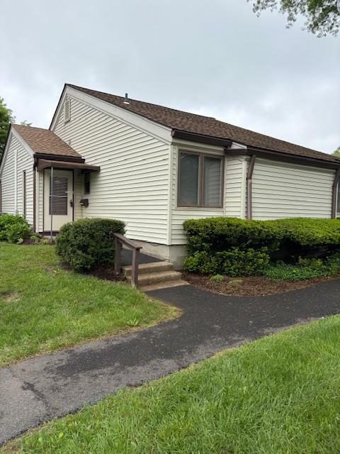 40 Jefferson Oval A  Yorktown Heights NY 10598 photo