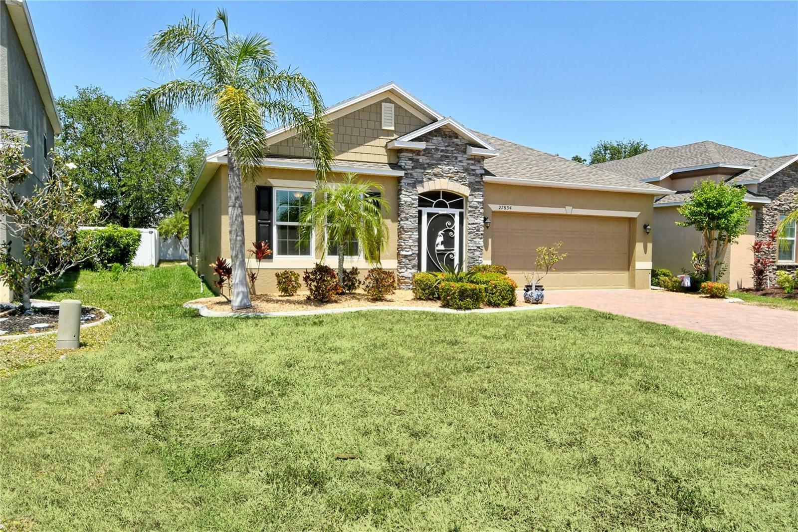 Property Photo: 27854 Arrowhead Circle FL 33982
