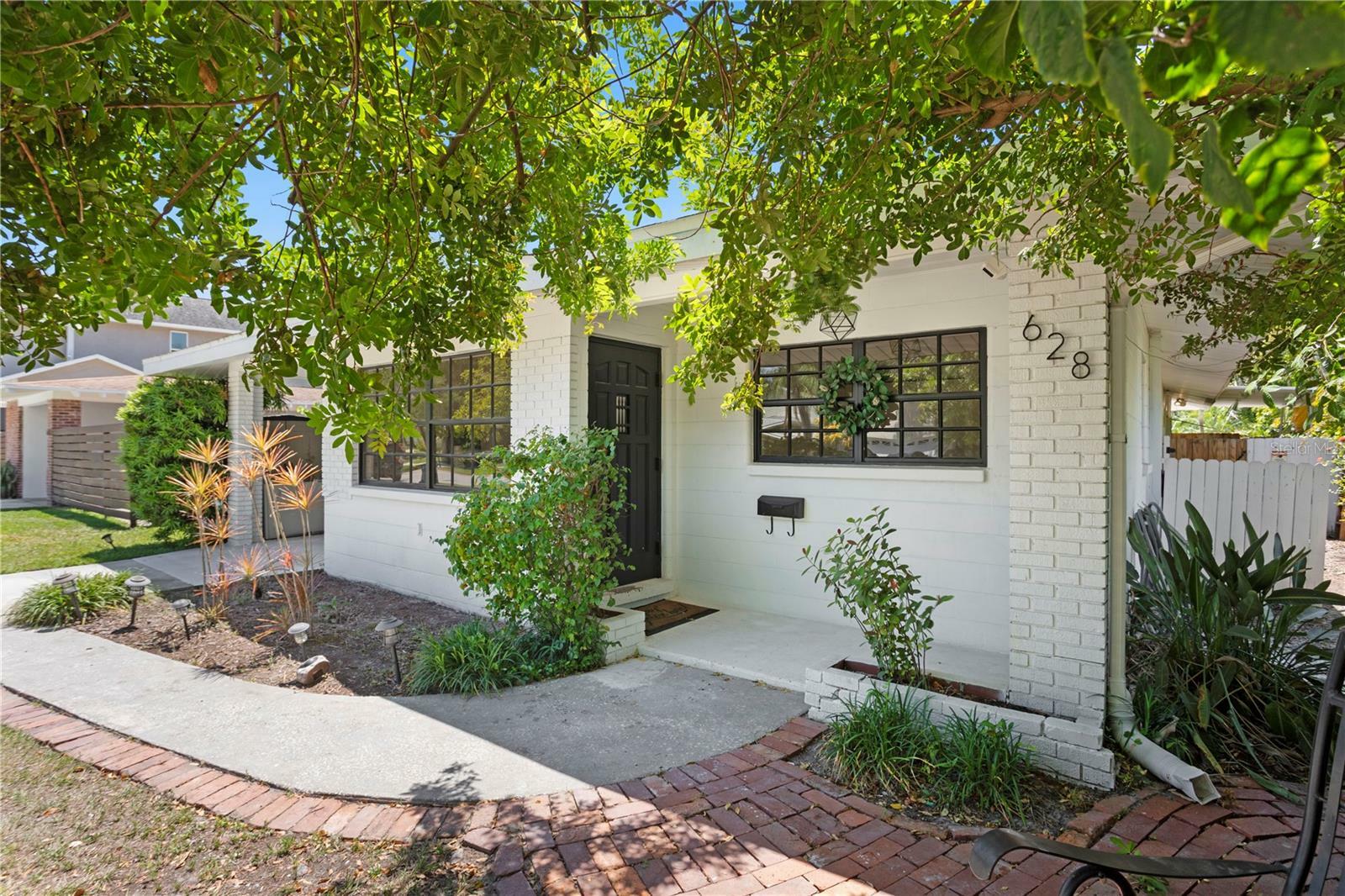 Property Photo:  628 Bosphorous Avenue  FL 33606 