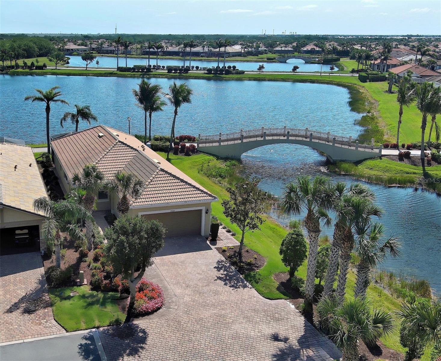 Property Photo:  19240 Isadora Street  FL 34293 