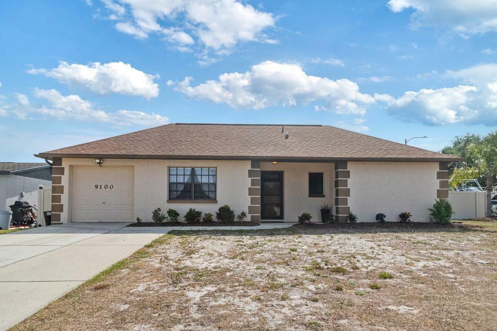 Property Photo: 9100 Whitman Lane FL 34668