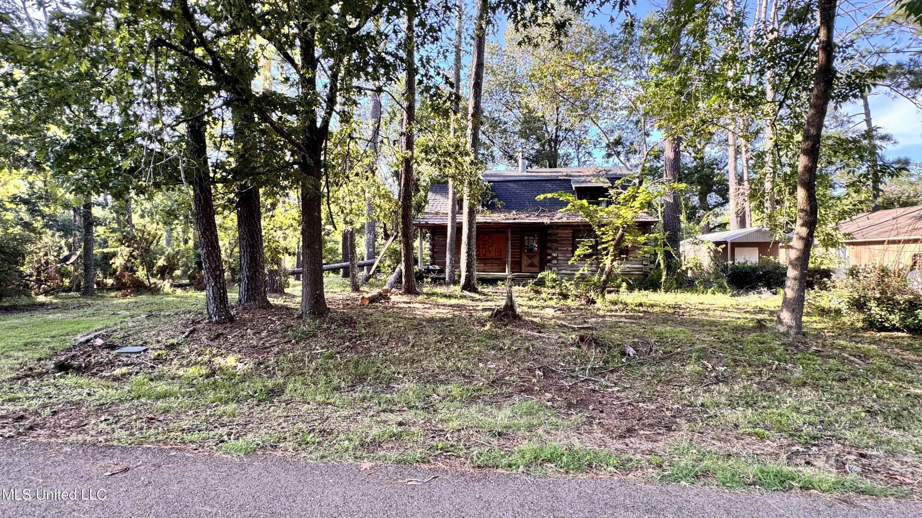 Property Photo: 1414 Cherrie Avenue MS 39212