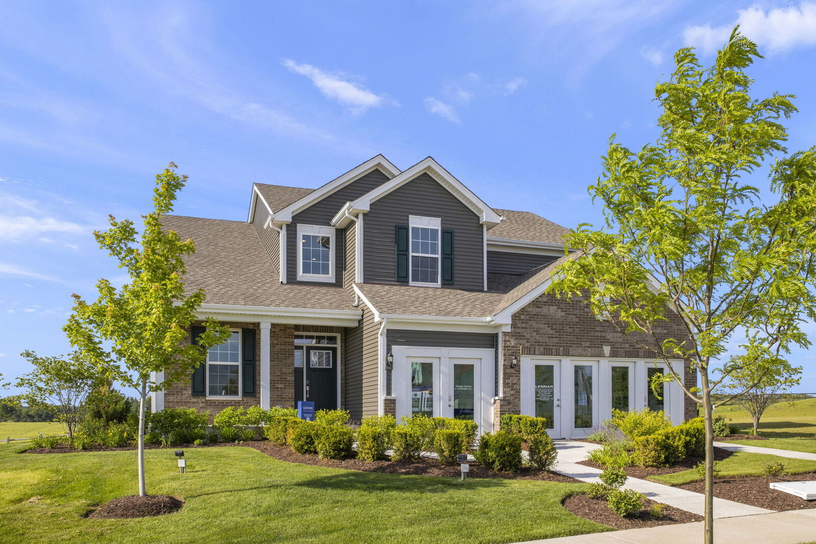 Property Photo: 612 Murdock Place IL 60543