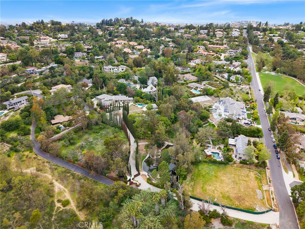 Property Photo: 2122 Lower Lake Drive CA 92705