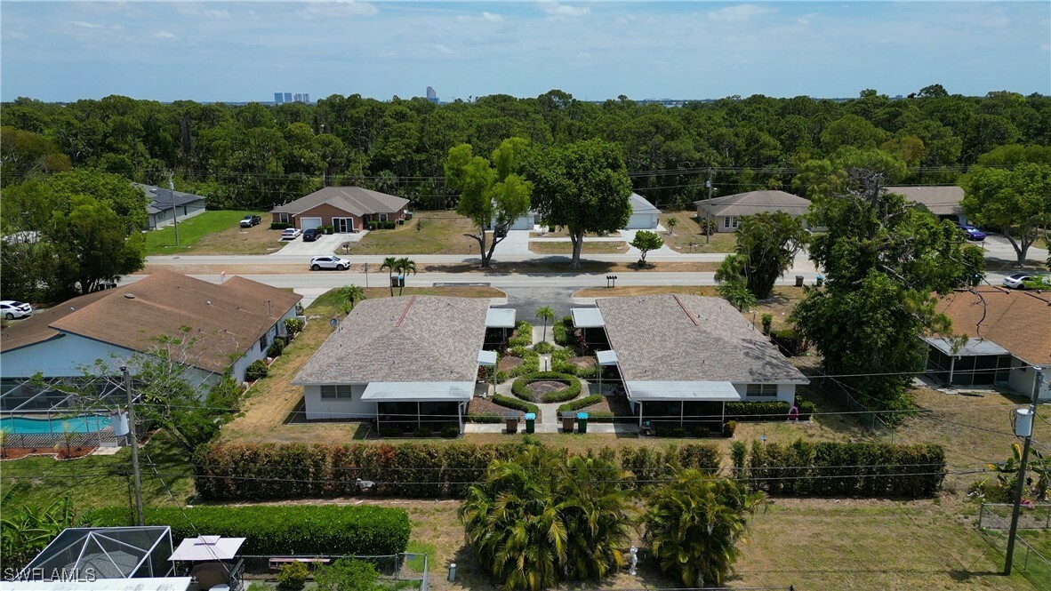Property Photo: 918 SE 24th Avenue A FL 33990