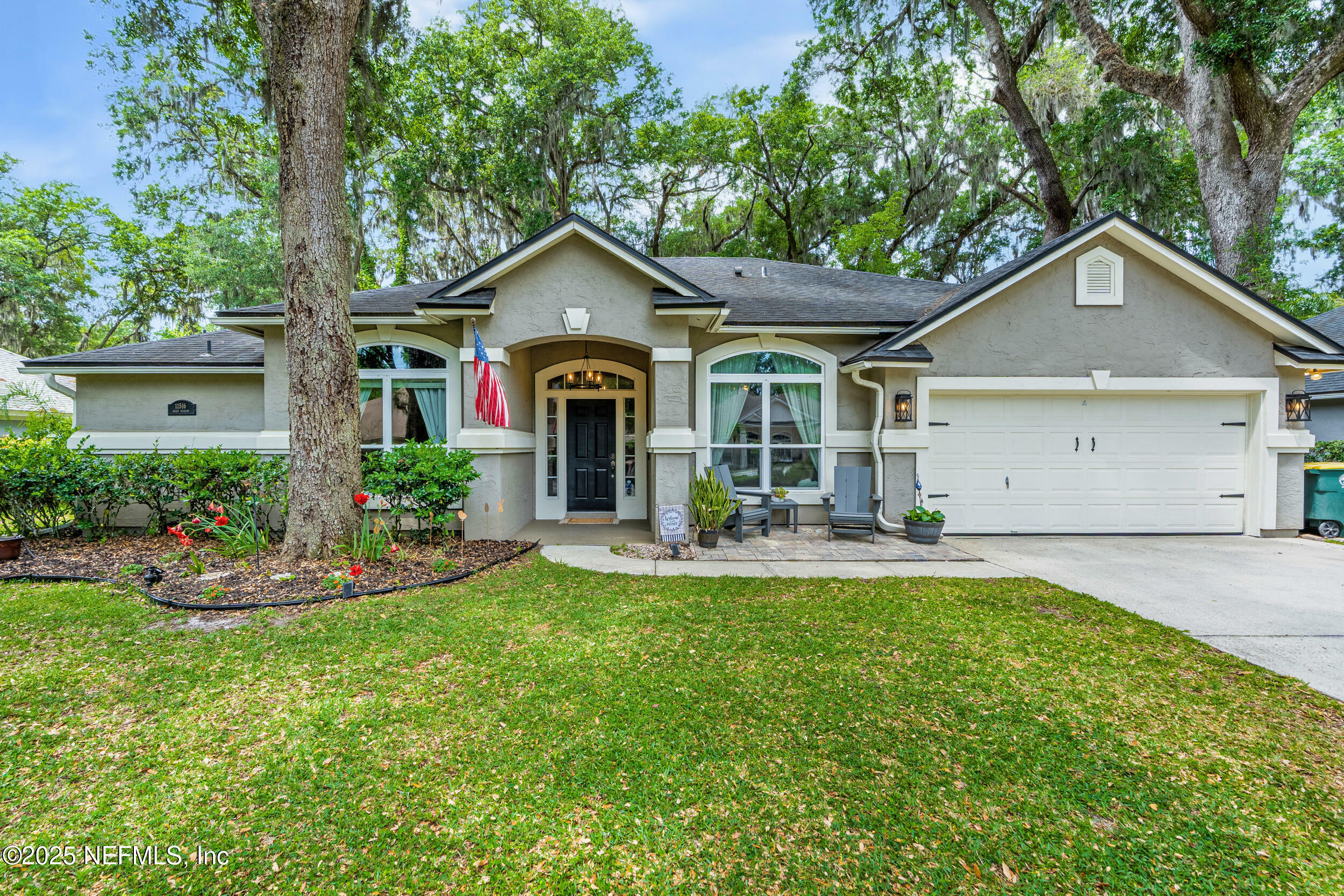 Property Photo: 11516 Shady Meadow Drive FL 32258