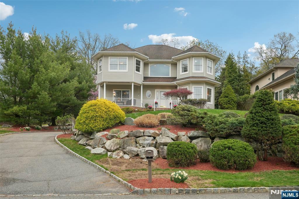 Property Photo: 1 Greenbriar Road NJ 07424