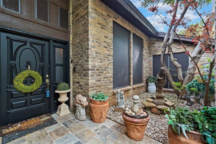 2000 Shadow Ridge Drive  Arlington TX 76006 photo