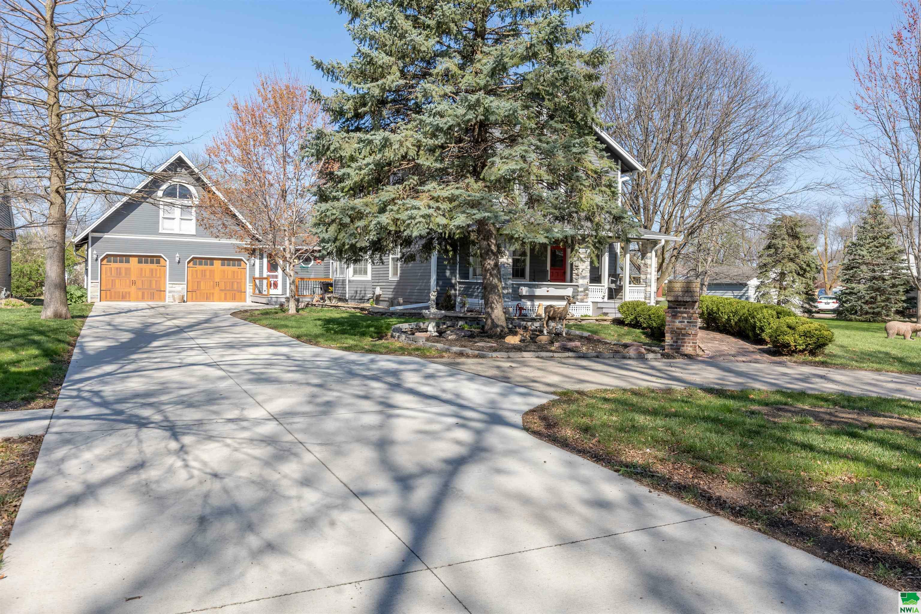 Property Photo: 900 15th Street IA 51040