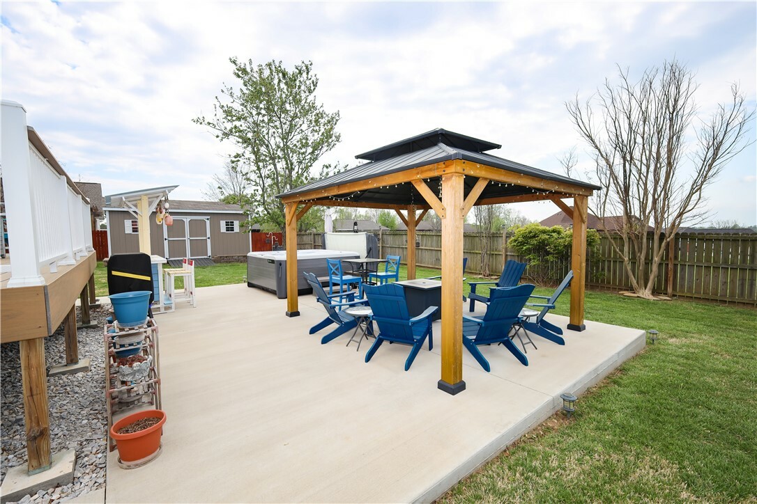 Property Photo: 1224 Sherman Avenue AR 72601