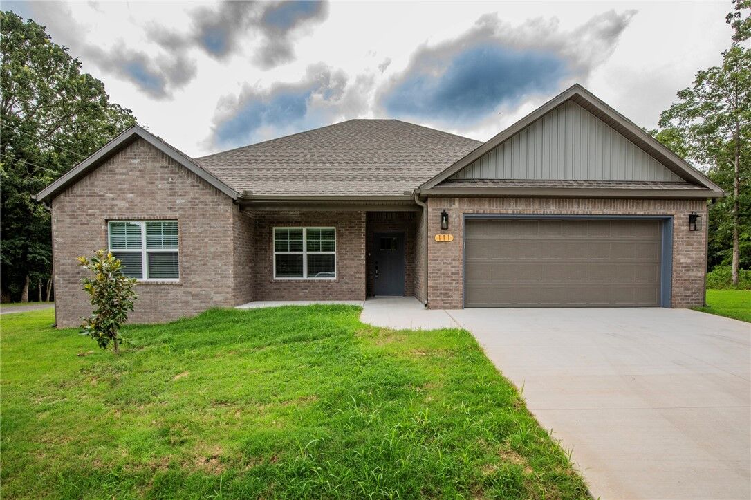 Property Photo:  111 Selkirk Drive  AR 72715 