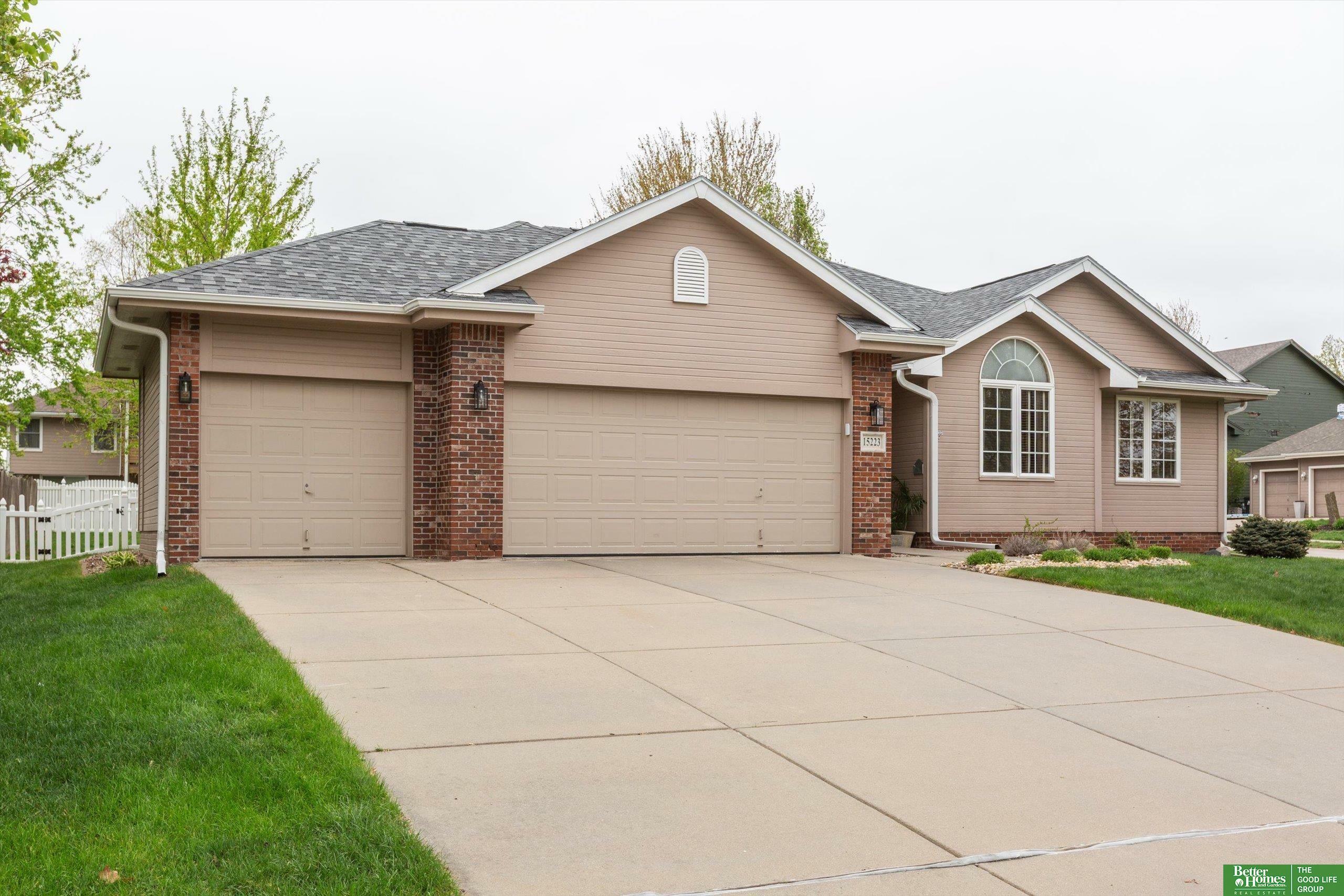 Property Photo: 15223 Bauman Avenue NE 68116