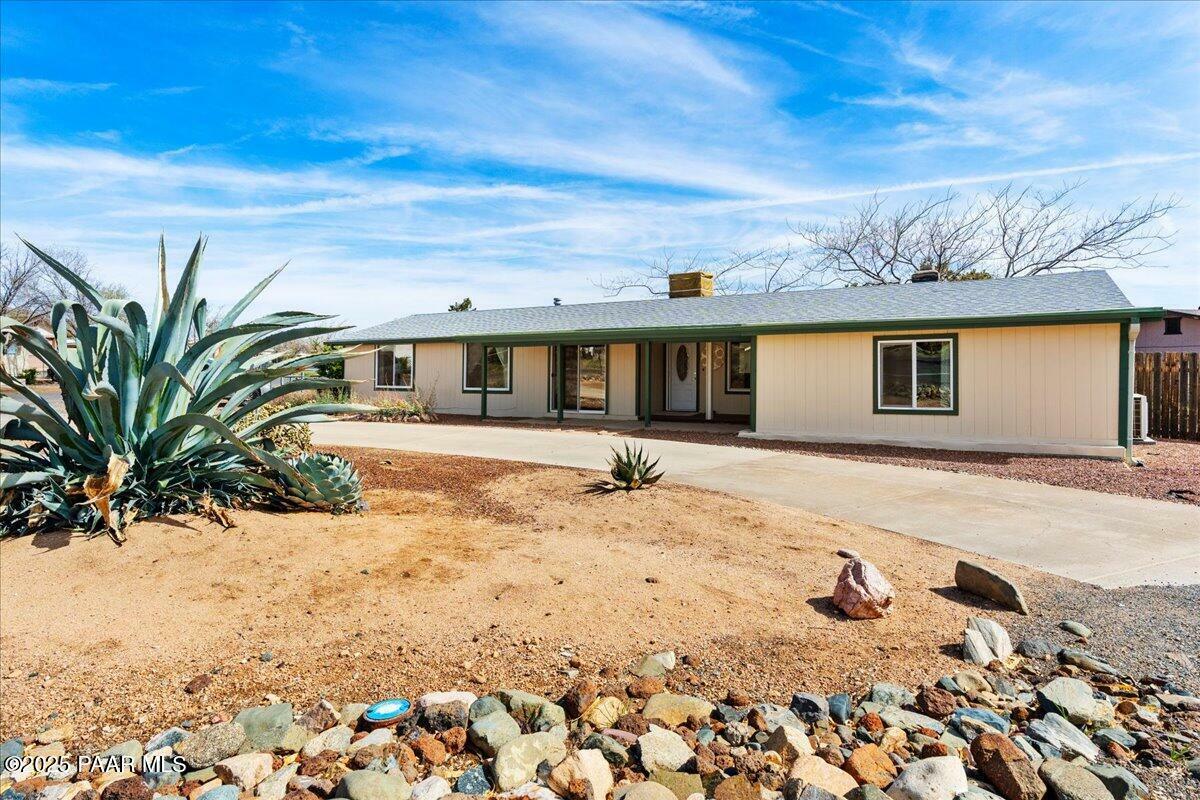 Property Photo: 2733 N Kings Highway W AZ 86314