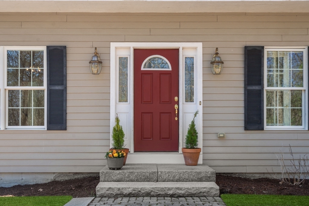 Property Photo: 22 Wedgewood Rd MA 01775