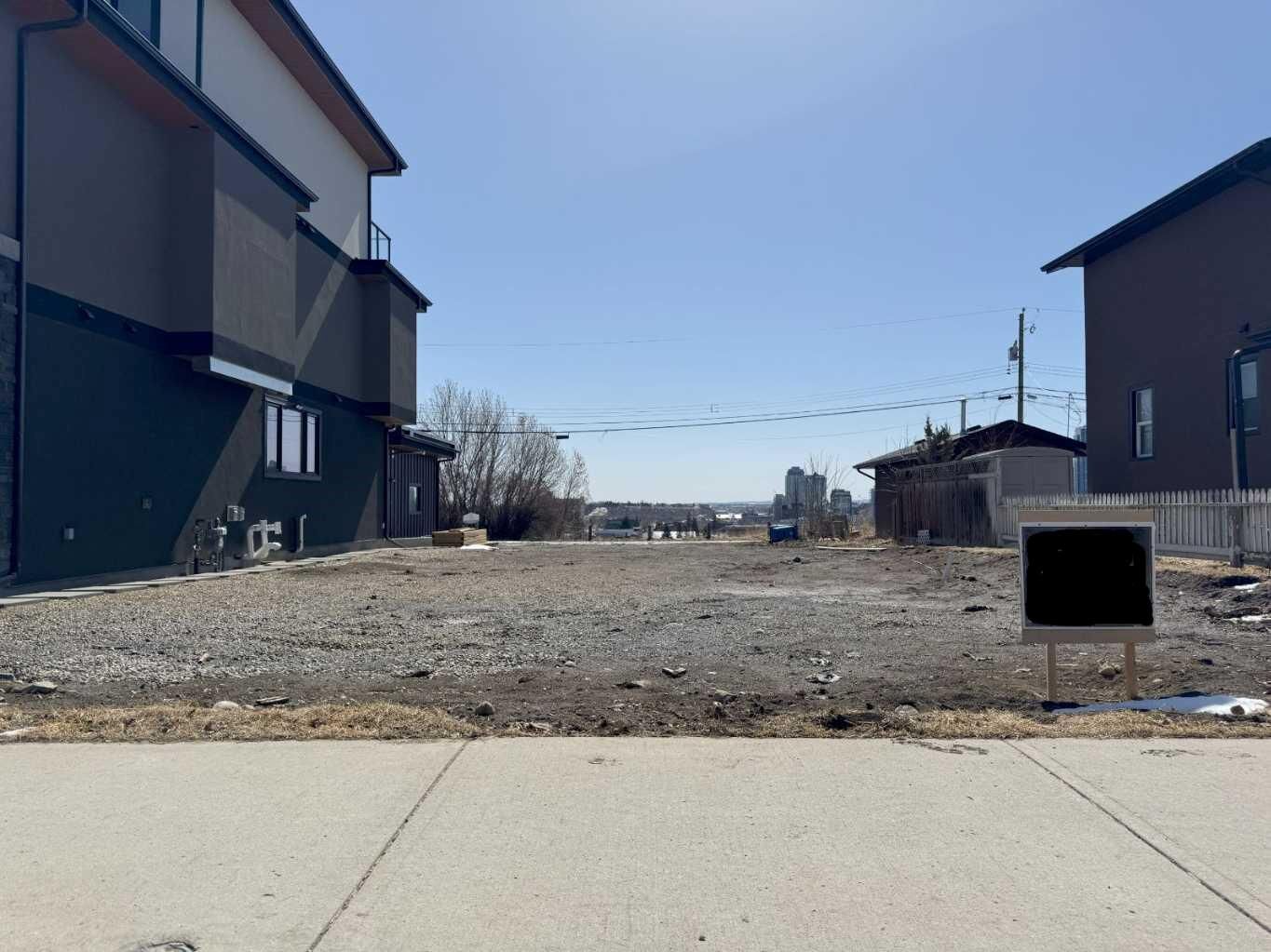 Photo de la propriété:  721 7 Avenue NE  AB T2E 0N6 