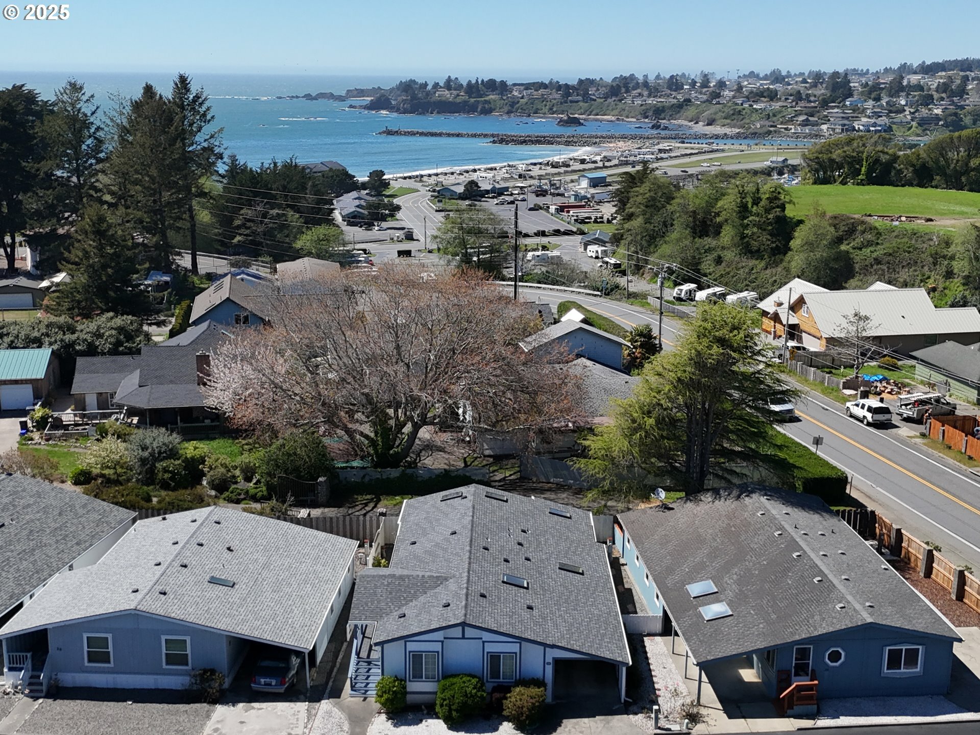 Property Photo: 97940 W Benham Ln 21 OR 97415