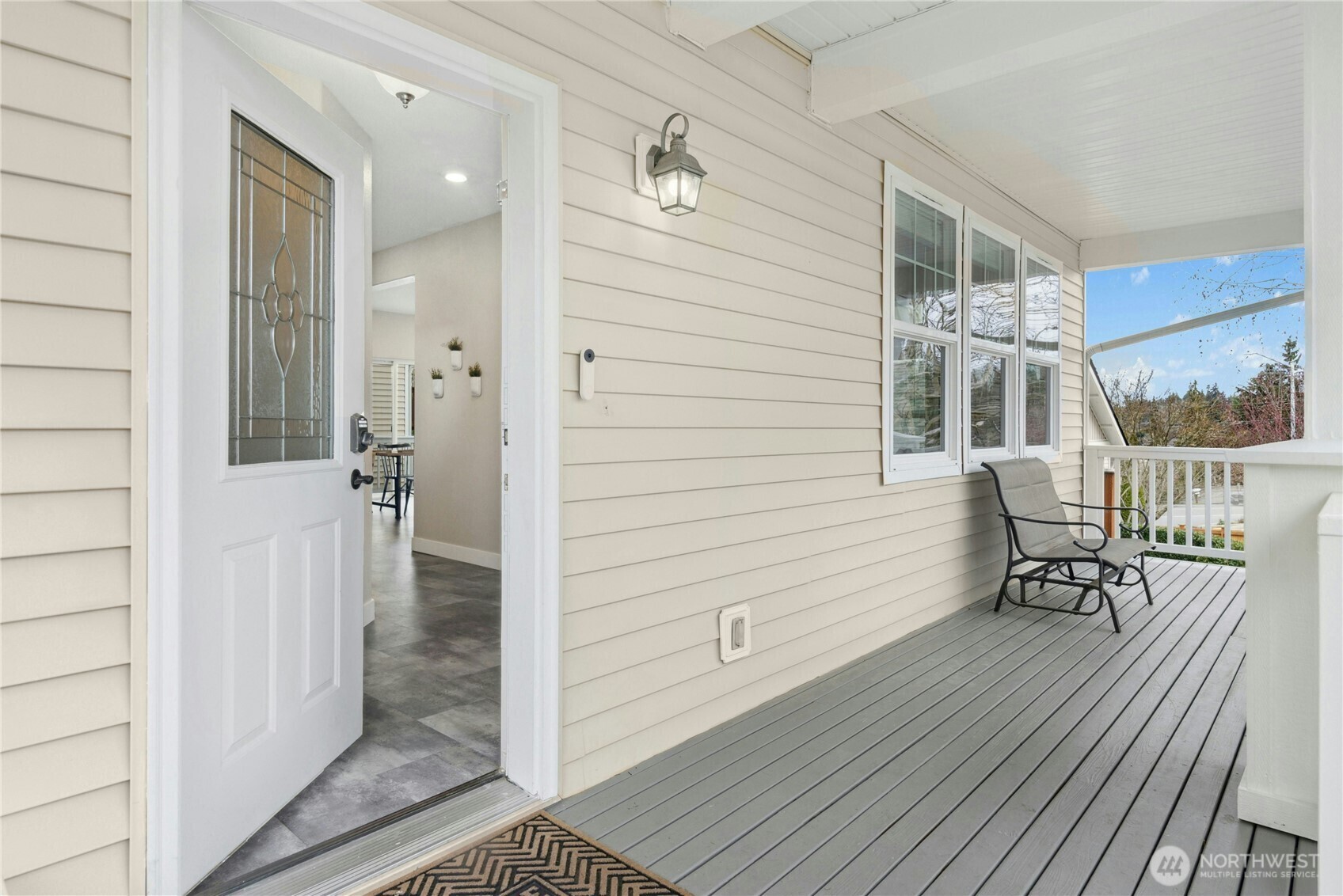 Property Photo:  1208  113th Avenue SE  WA 98258 