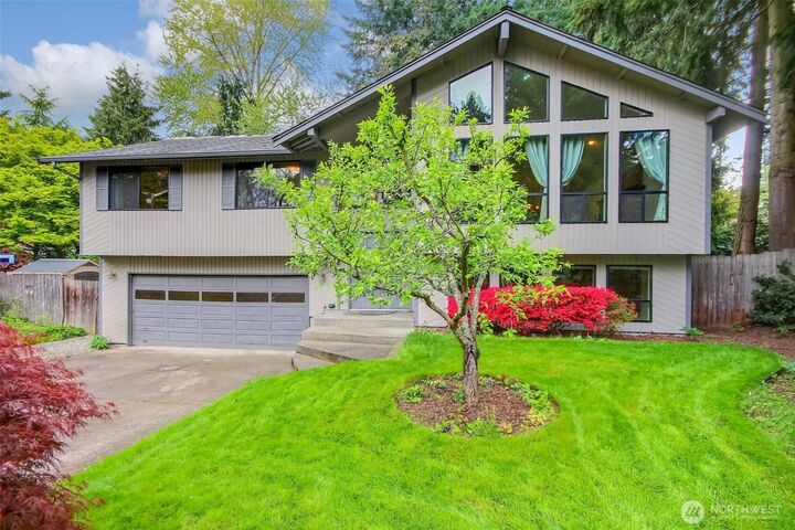 Property Photo: 3607 25th Street SE WA 98374