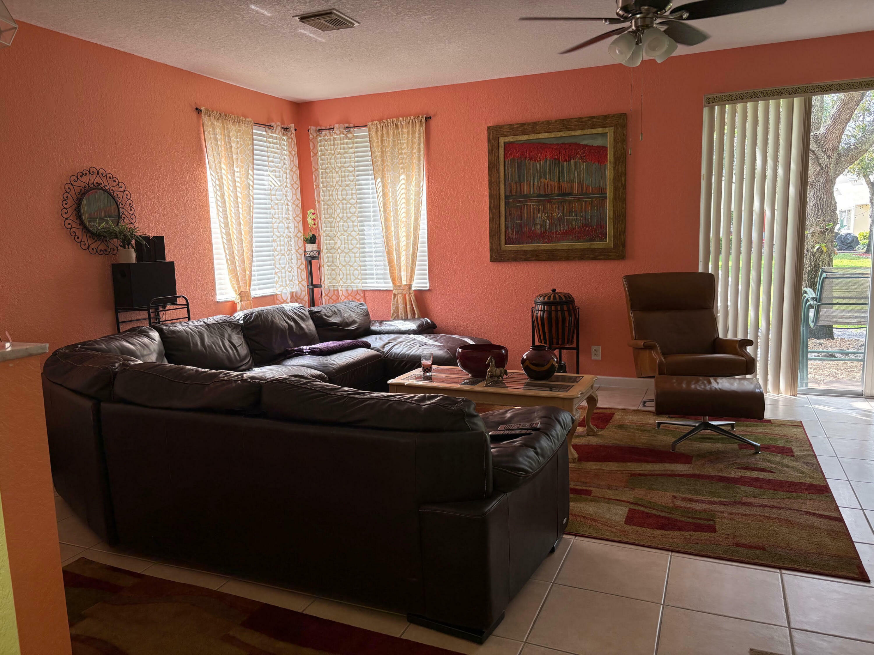 Property Photo: 3101 N Evergreen Circle N FL 33426