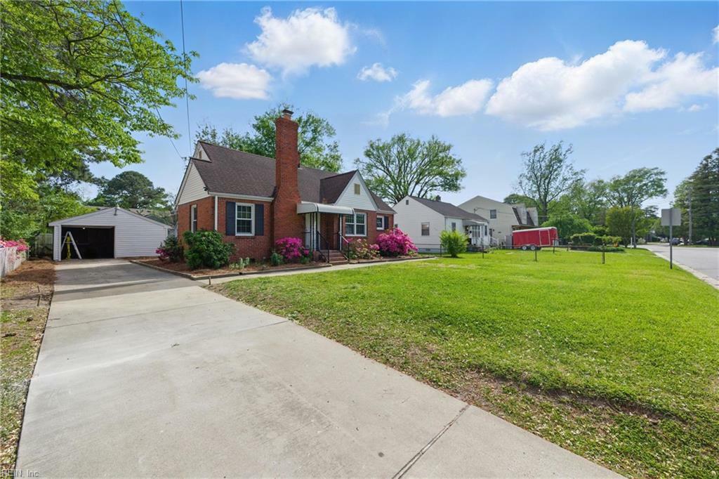 Property Photo: 1102 Edgewood Ave VA 23324