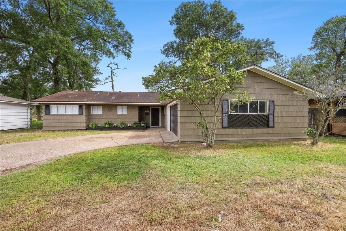 4655 Dellwood Ln  Beaumont TX 77706 photo