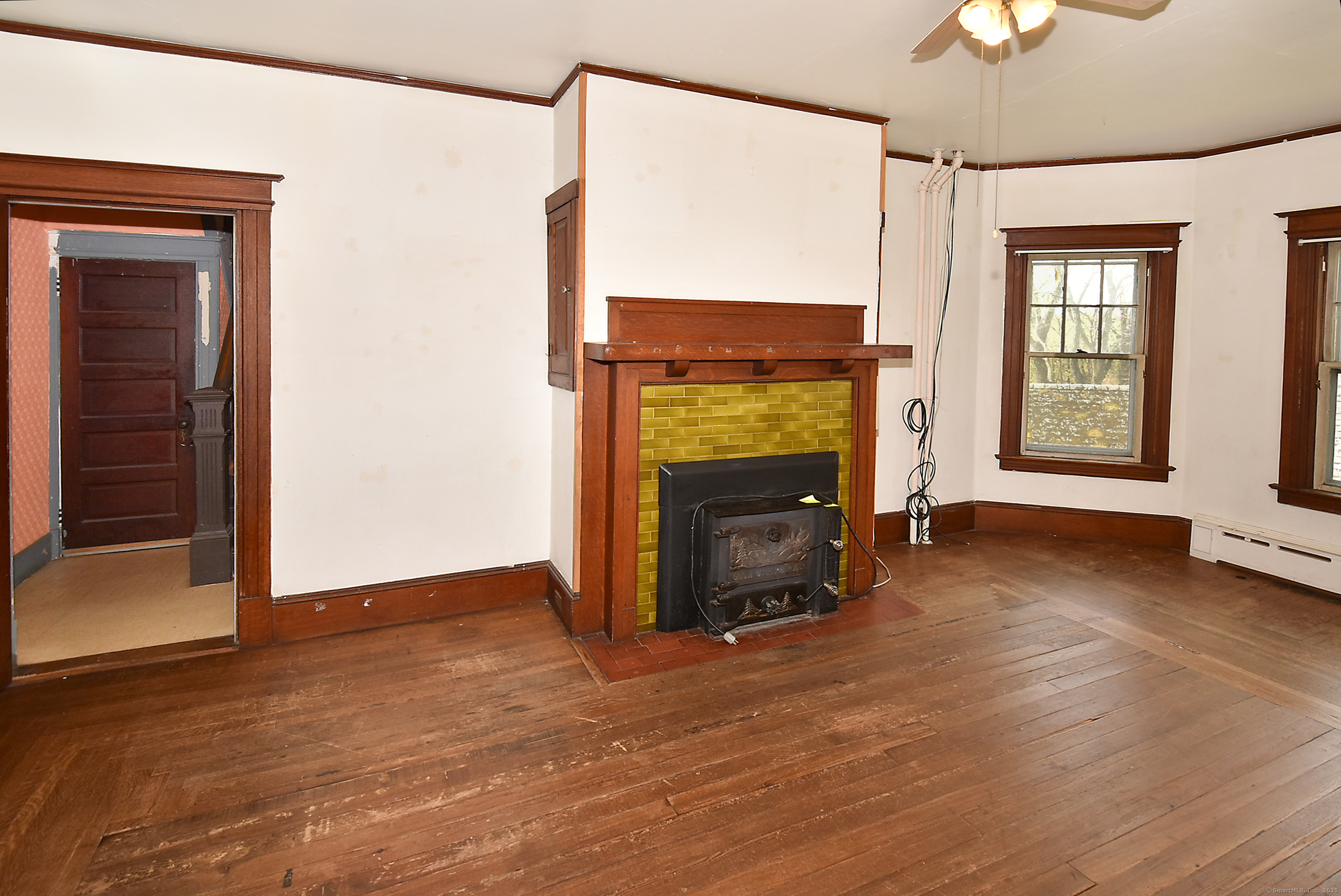 Property Photo: 14 Gaynor Place CT 06066