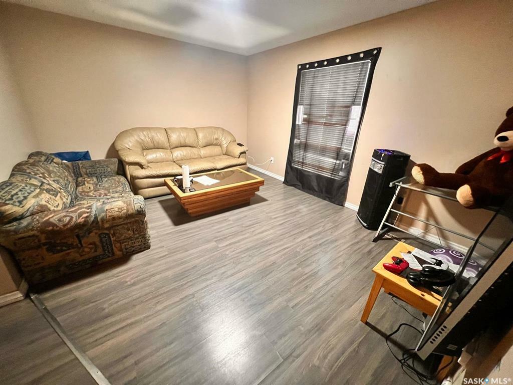 Property Photo: 434 Halifax Street SK S4R 1T3
