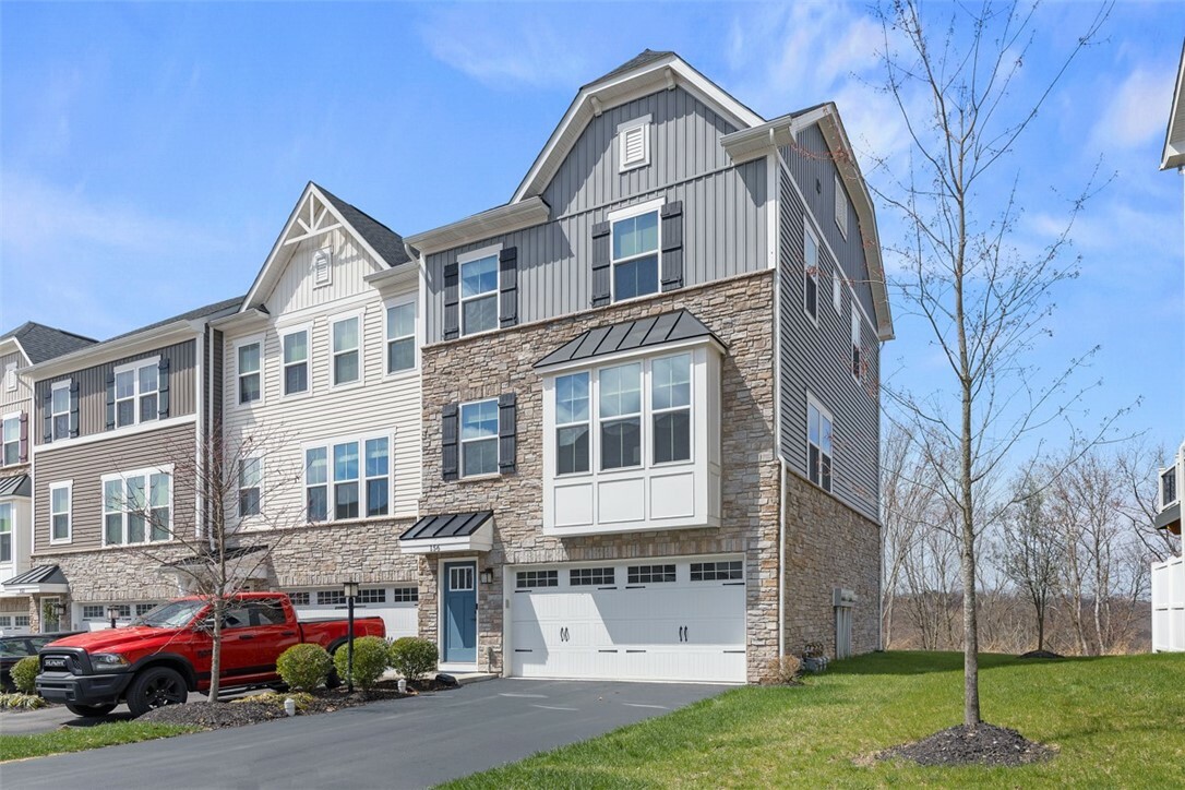 Property Photo: 156 Curtis Court PA 15237