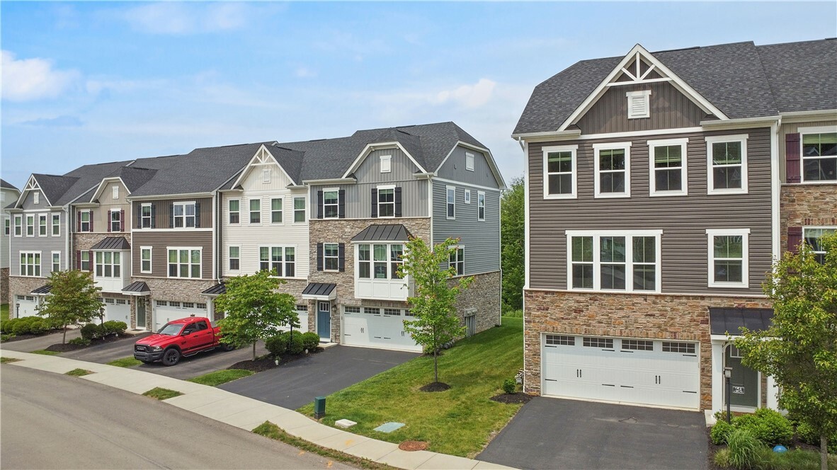 Property Photo: 156 Curtis Ct. PA 15237