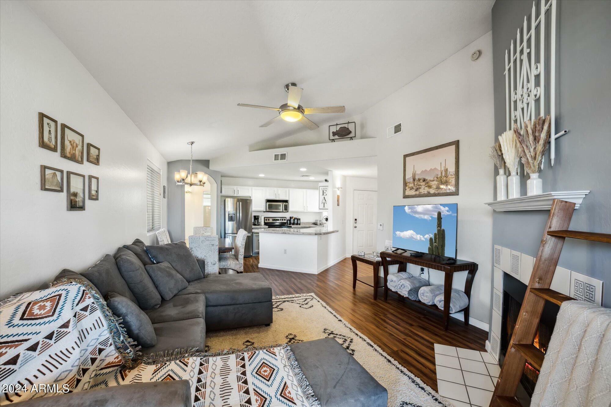 Property Photo: 10401 N 52nd Street 210 AZ 85253