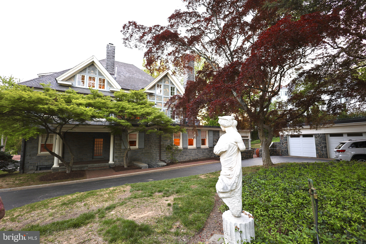 Property Photo: 2203 N Grant Avenue DE 19806