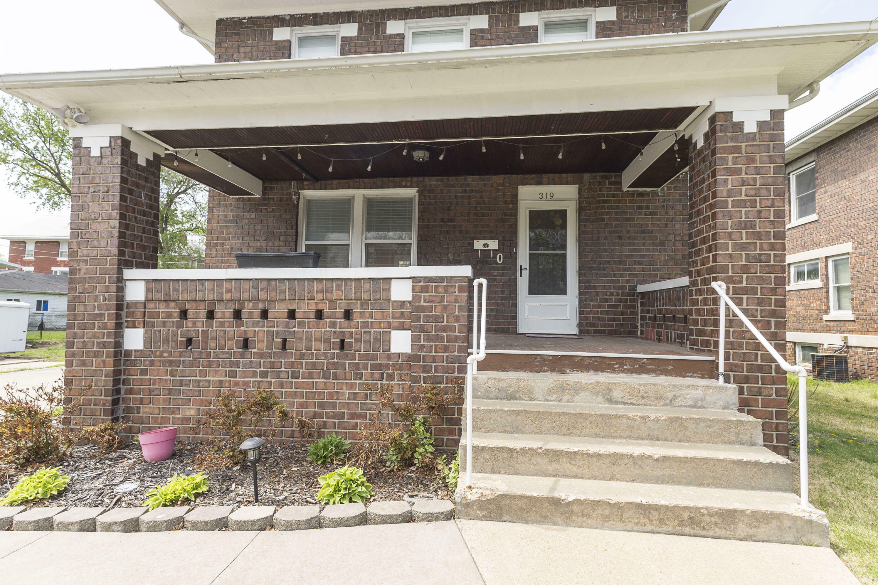 Property Photo: 319 Epperson St MO 65270