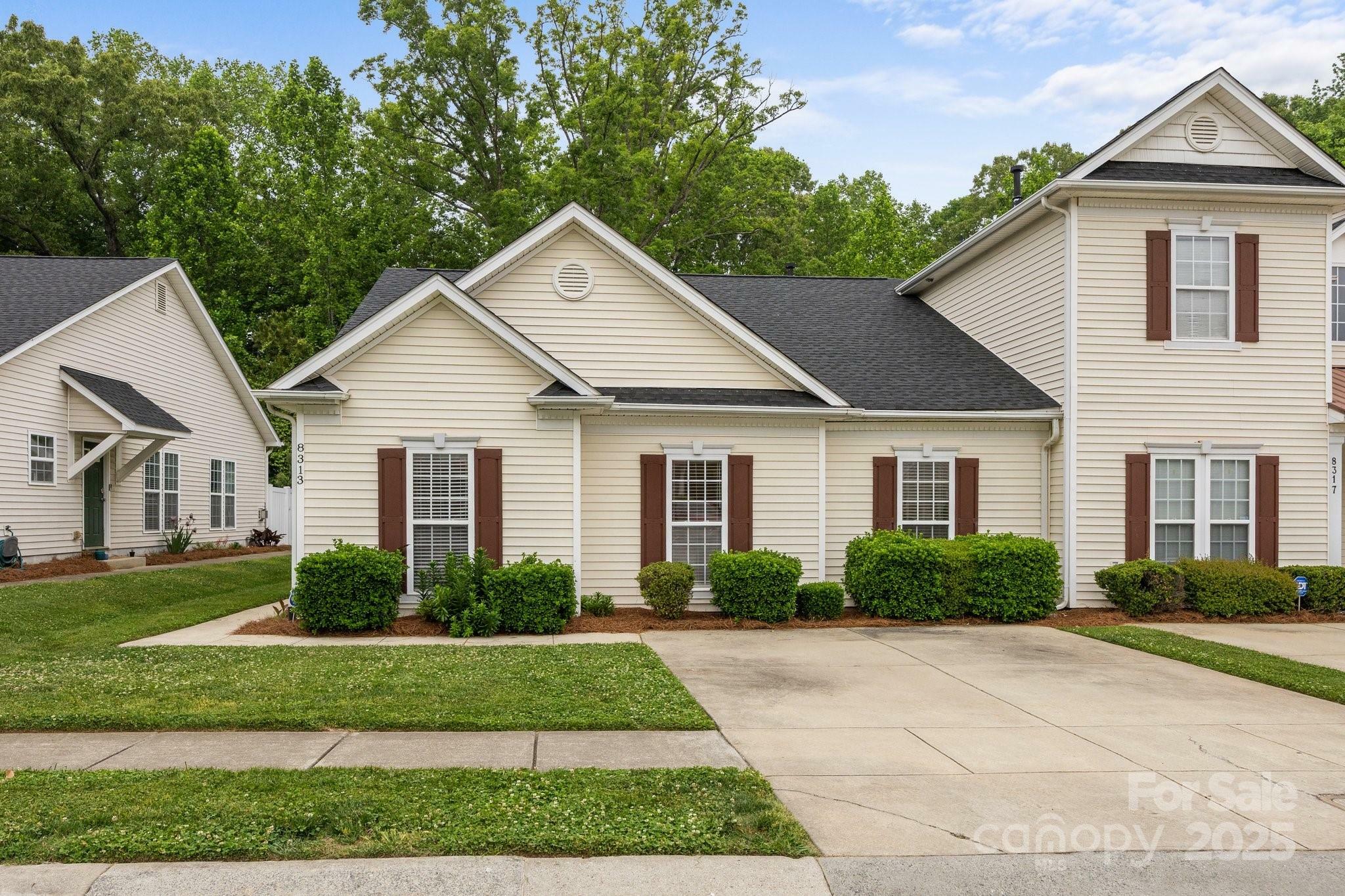 Property Photo: 8313 Carob Tree Lane NC 28215