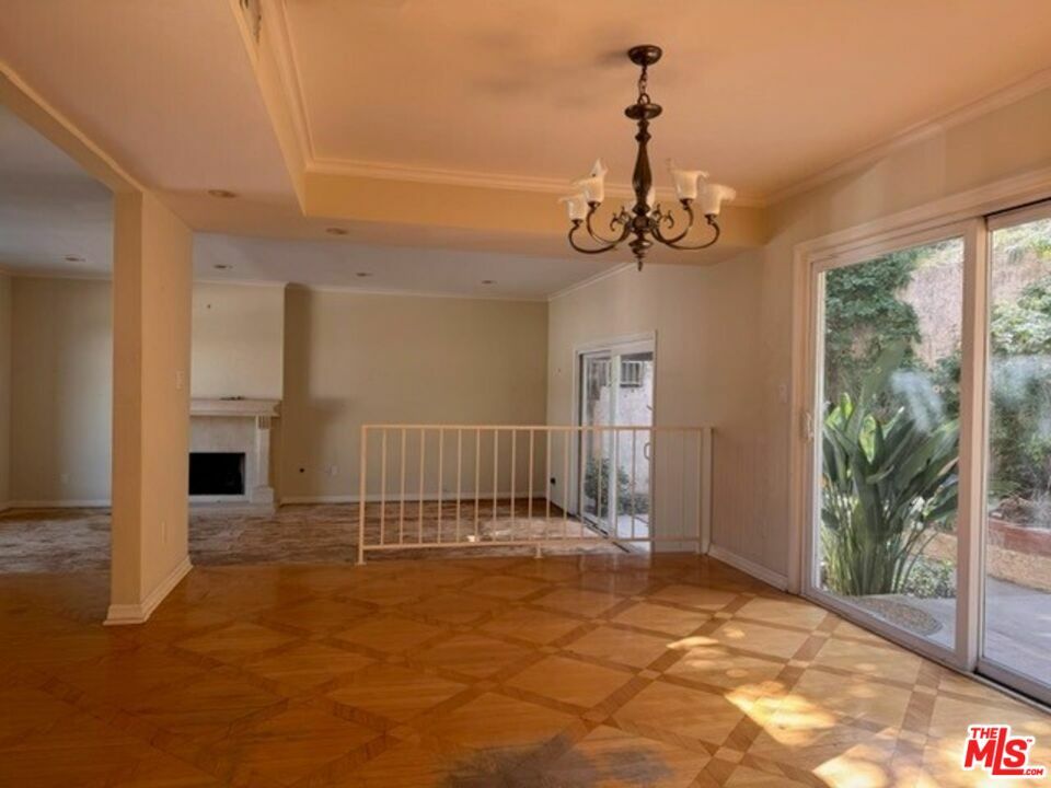 Property Photo: 2339 Jupiter Dr CA 90046