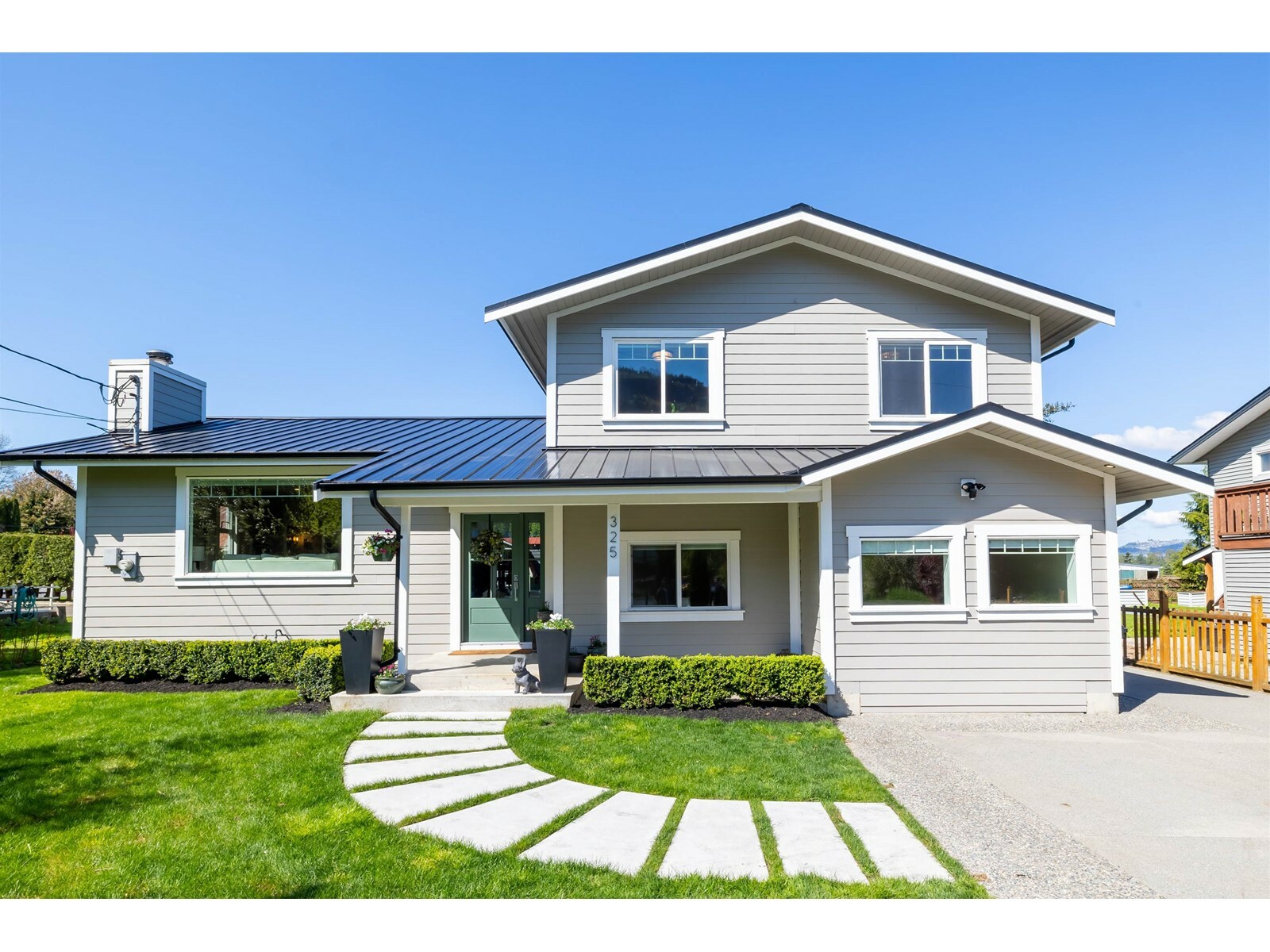 Property Photo: 325 Arnold BC V3G 1S4