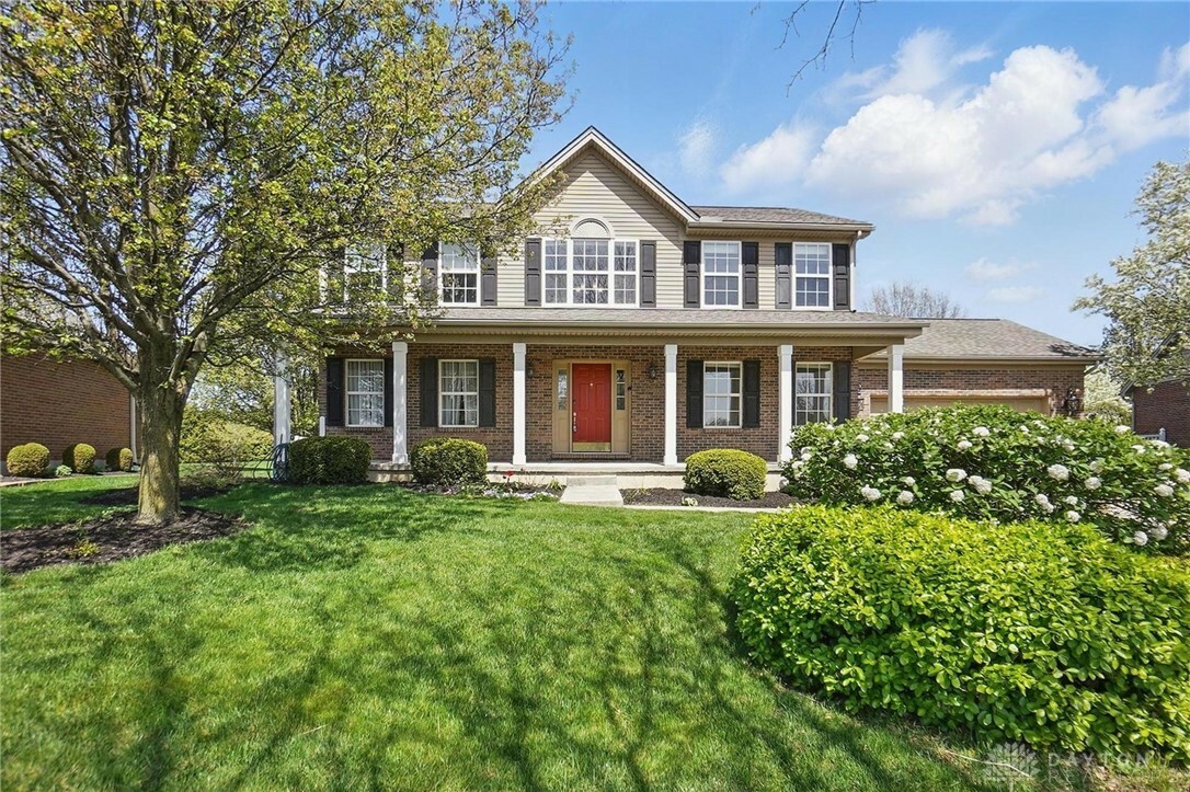 Property Photo: 1237 Greystone Circle OH 45414