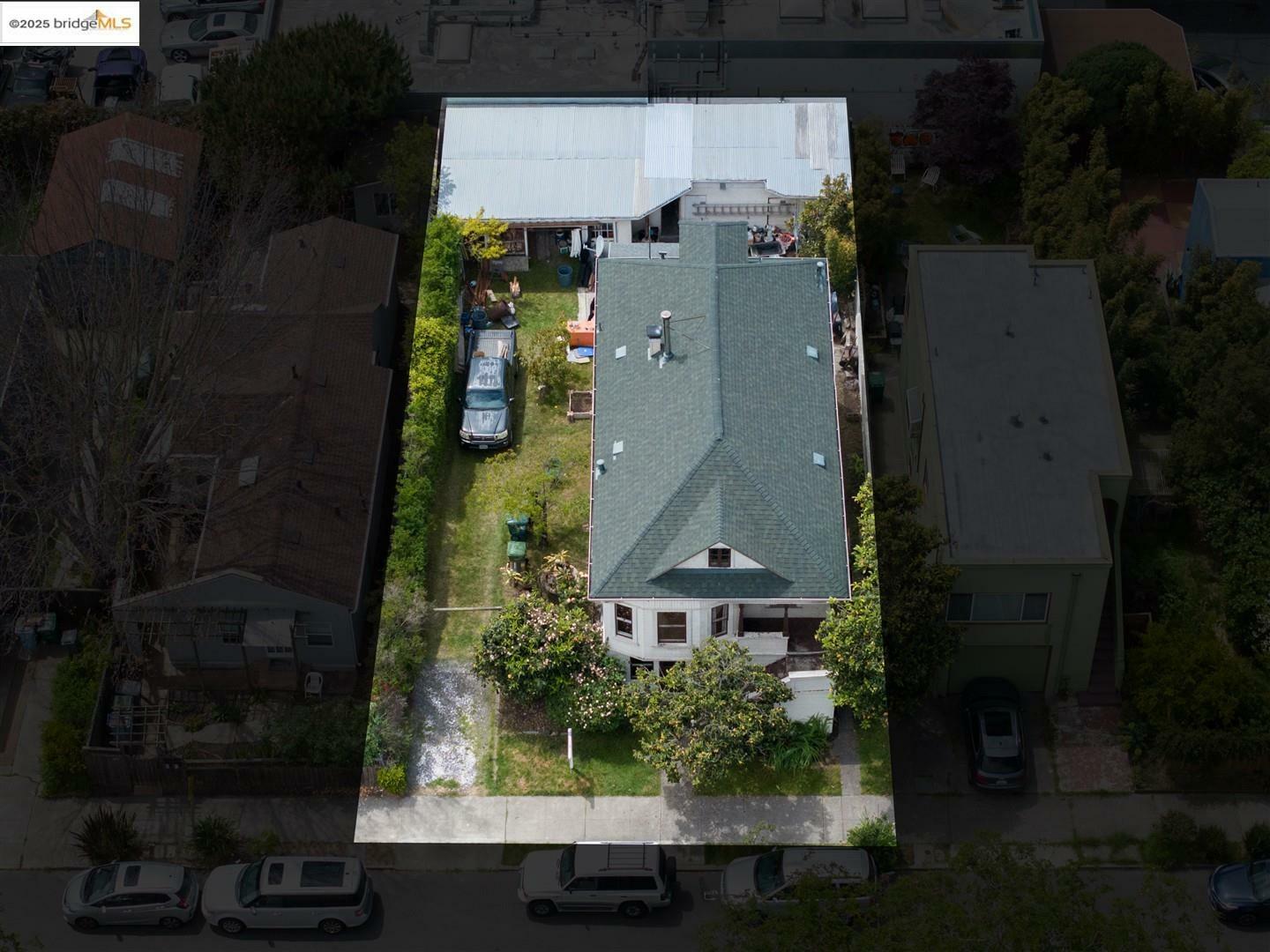 Property Photo: 1406 Kains Ave CA 94702