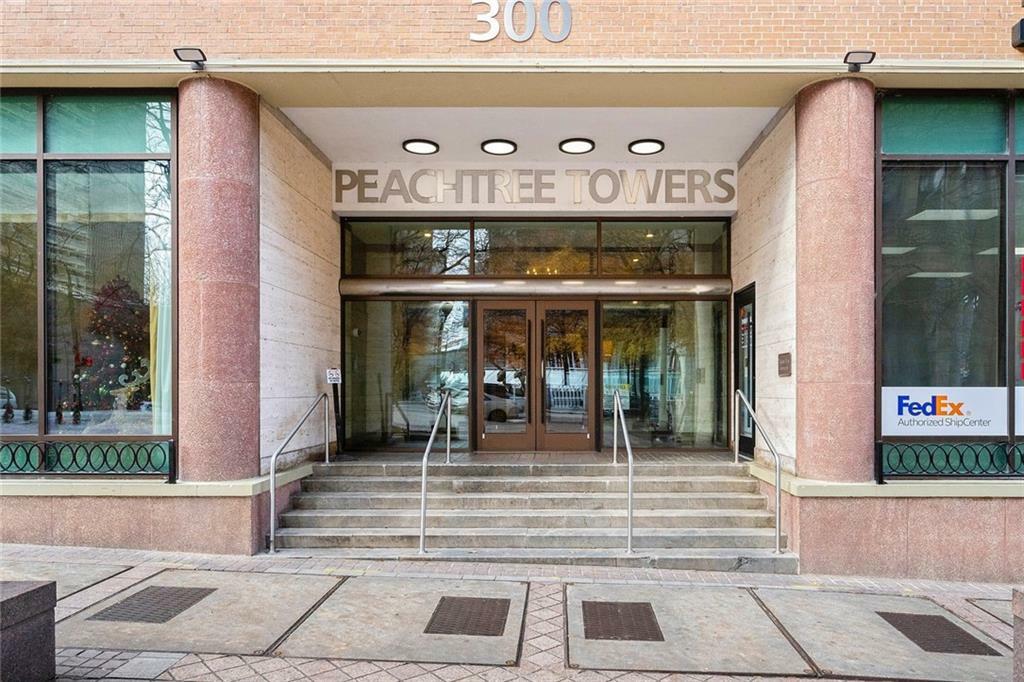 Property Photo: 300 Peachtree Street NE 21H GA 30308