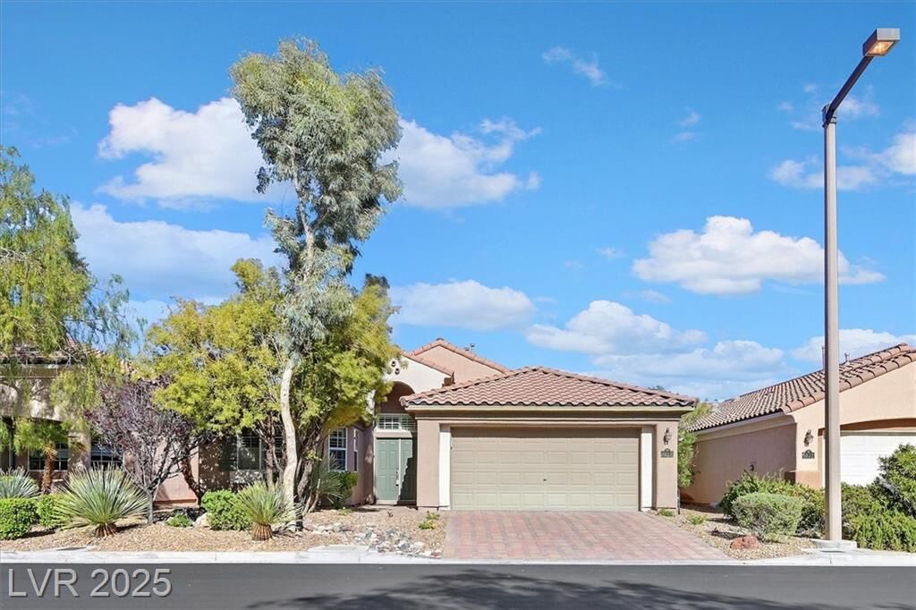 Property Photo:  1028 Bonitos Suenos Street  NV 89138 