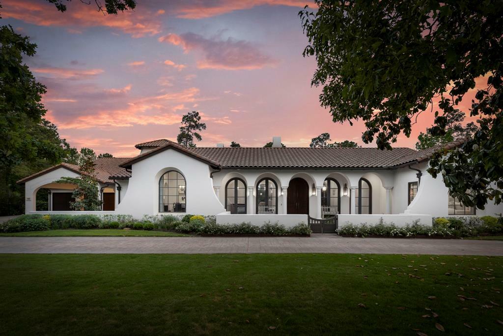 Property Photo: 30 S Gary Glen Circle TX 77382