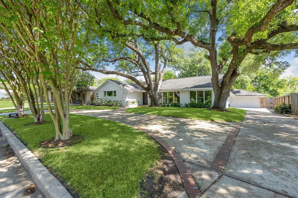 Property Photo: 3511 S Braeswood Boulevard TX 77025