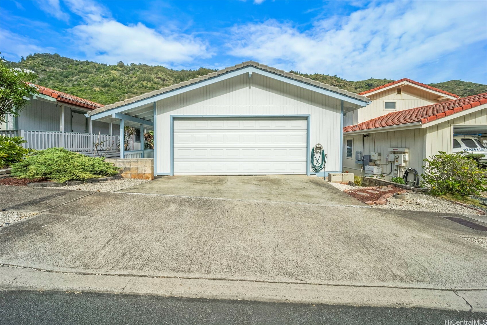 Property Photo: 173 A Kaeleloi Place 12B HI 96821