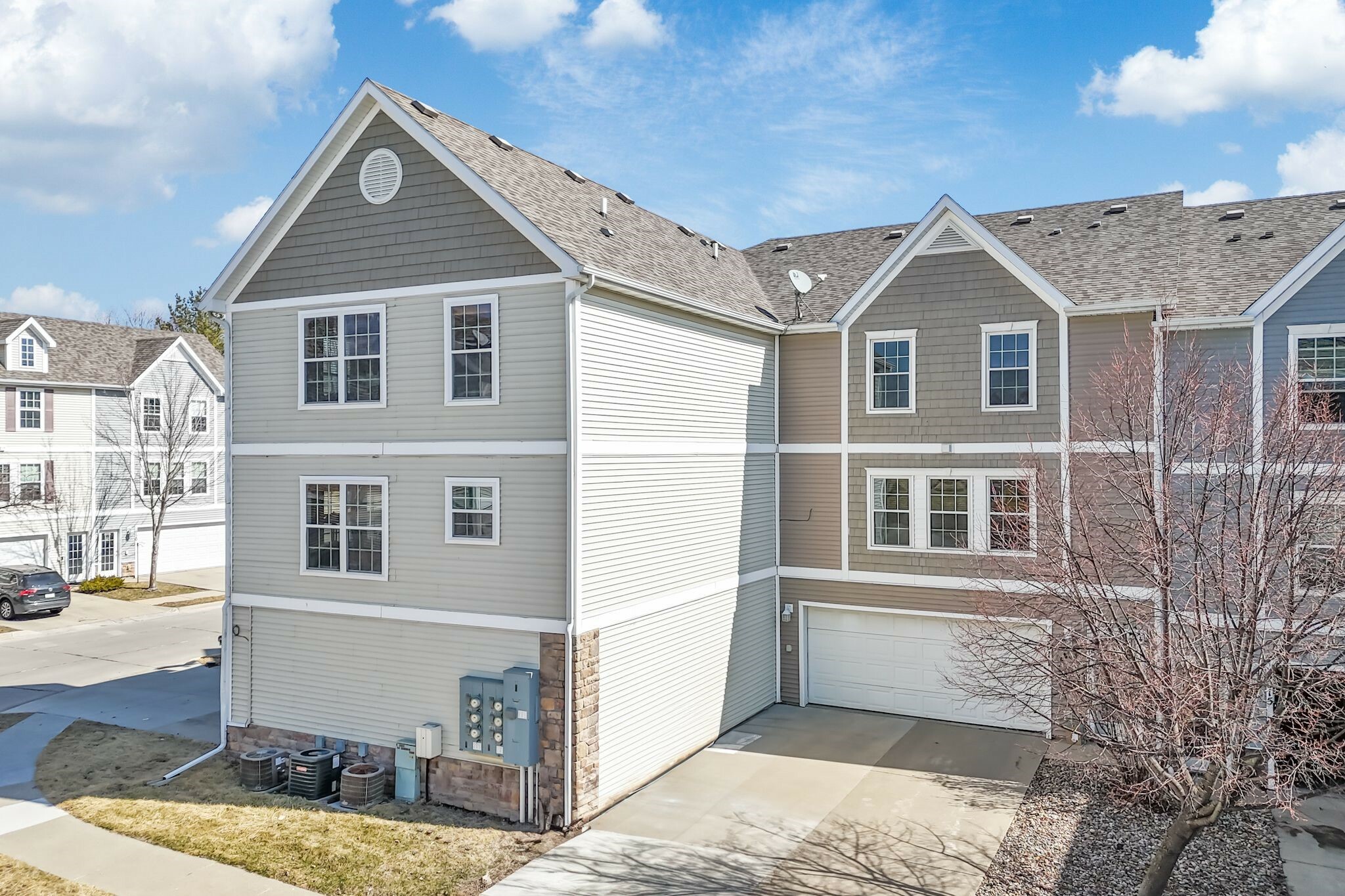 Property Photo: 3011 SW Sharmin Lane IA 50023