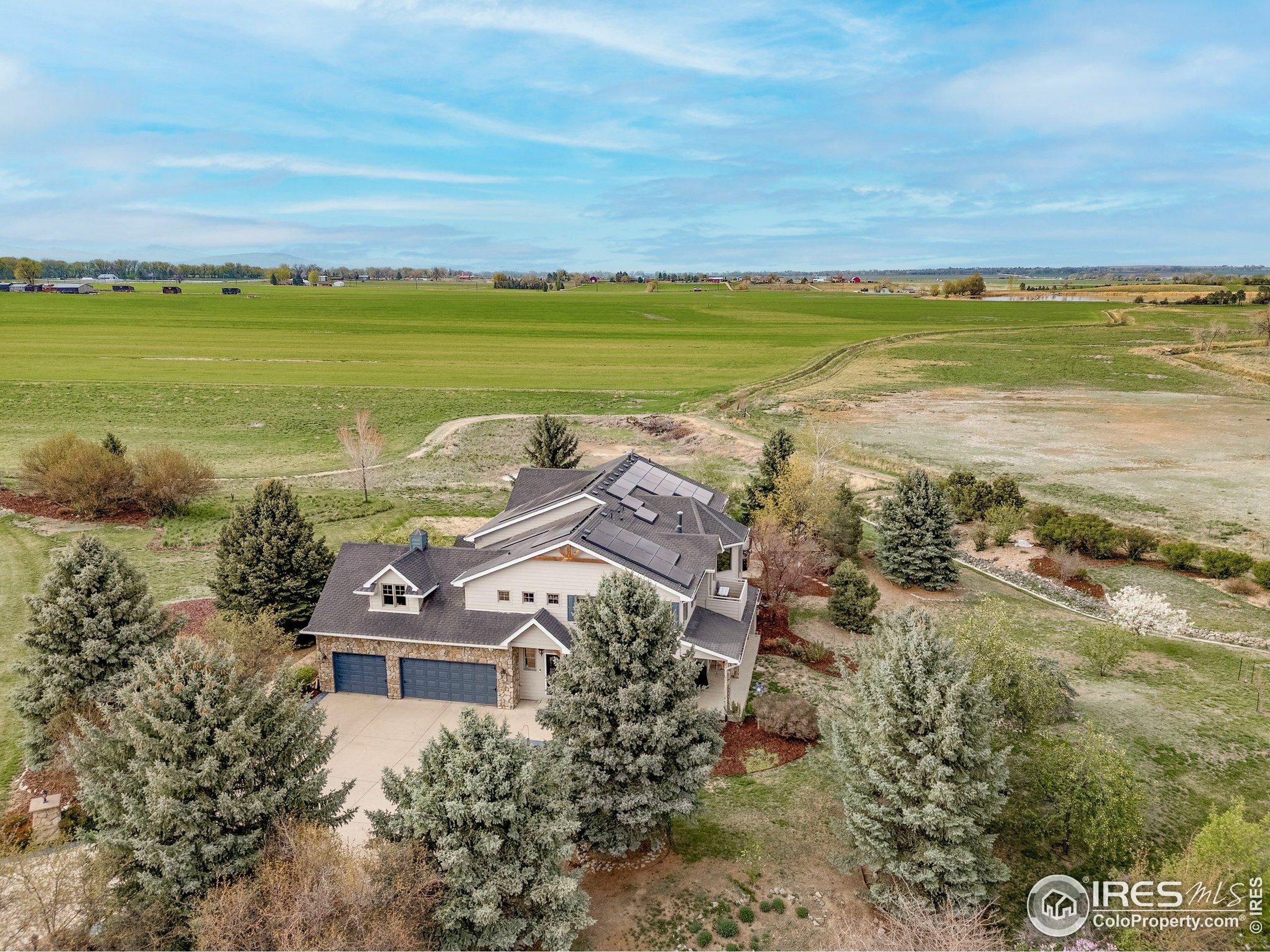 Property Photo: 8924 Prairie Knoll Dr CO 80503