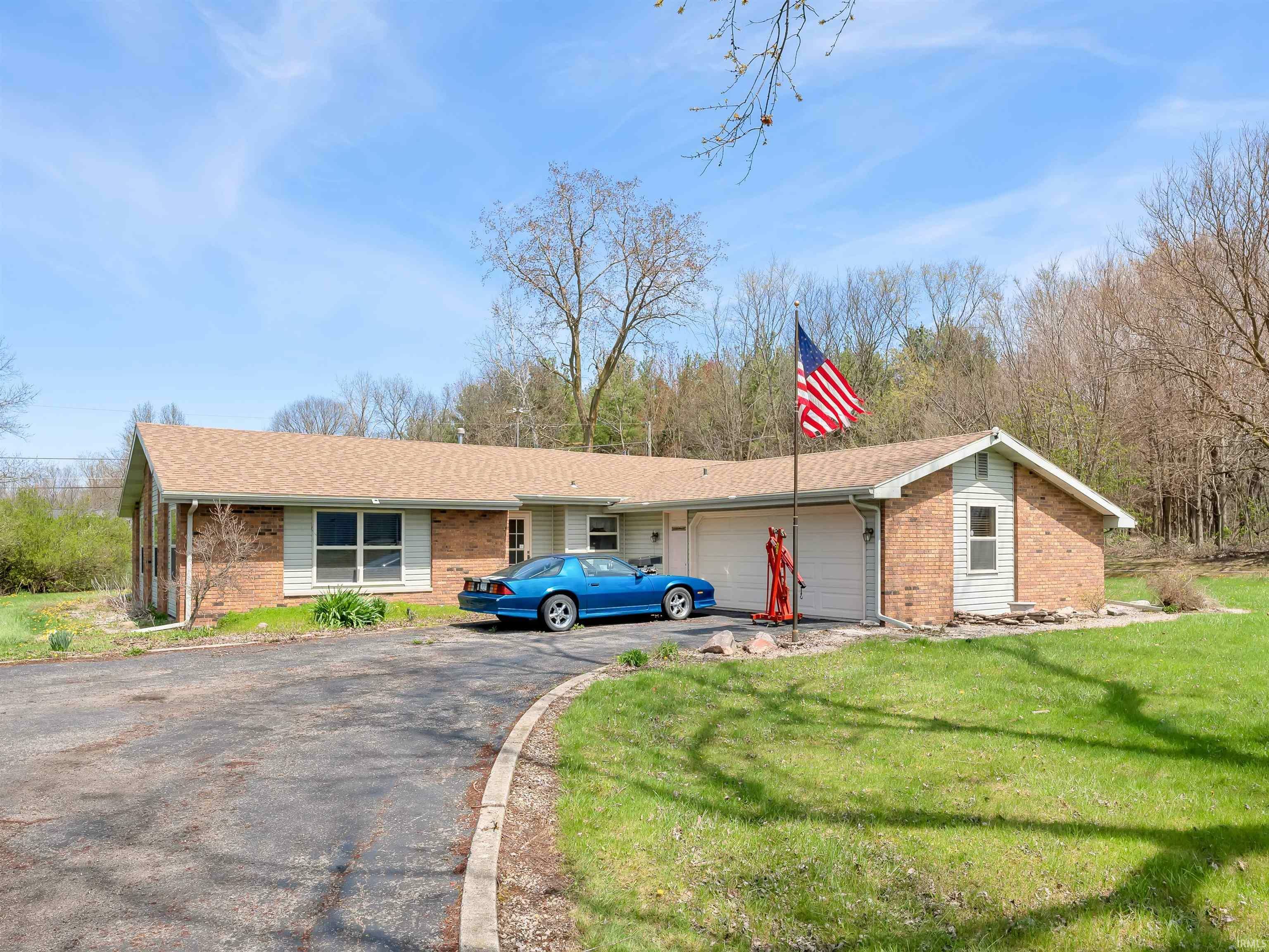 Property Photo: 2557 County Road 60 IN 46706
