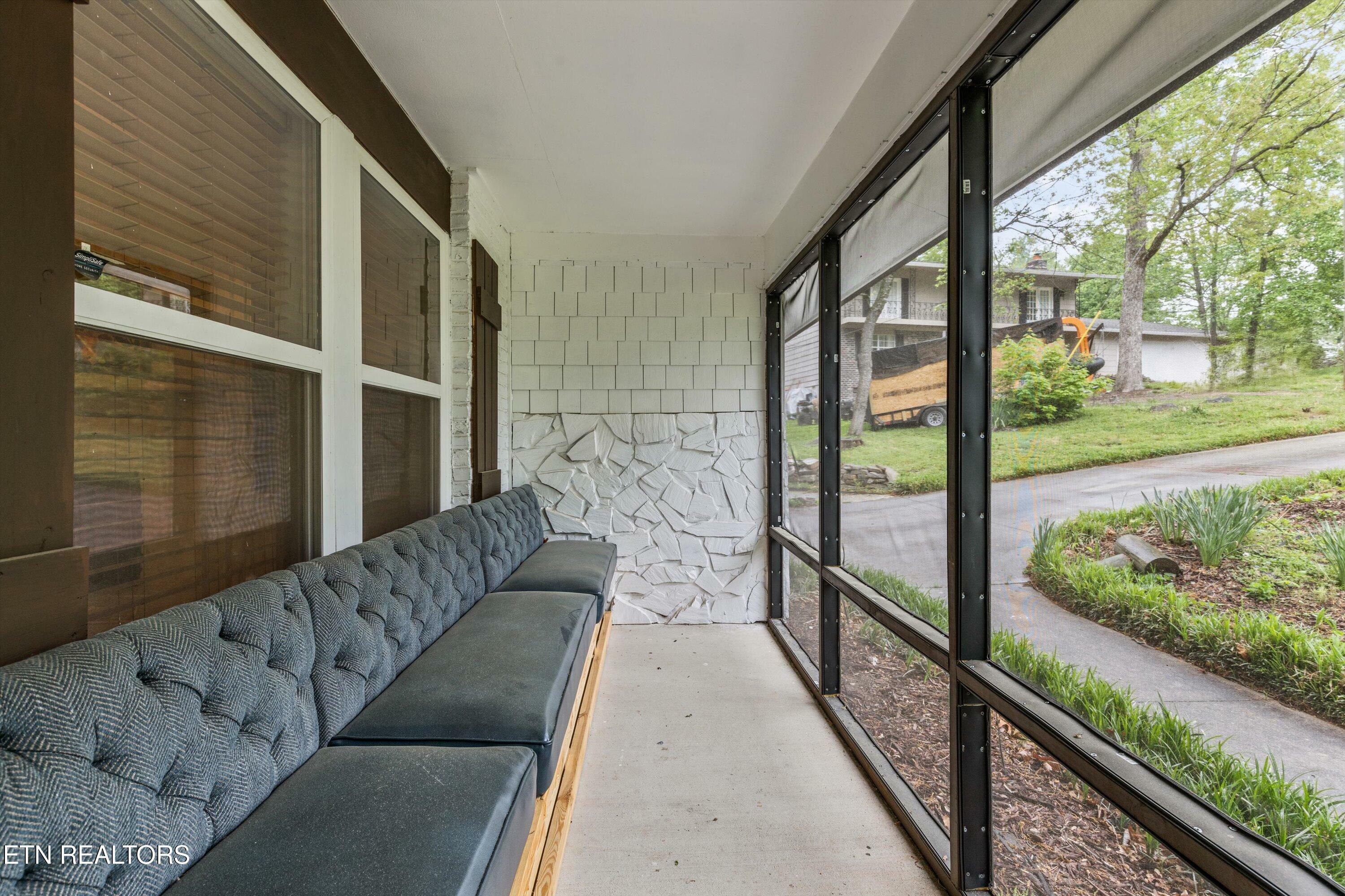 Property Photo: 1101 Green Oak Lane TN 37932