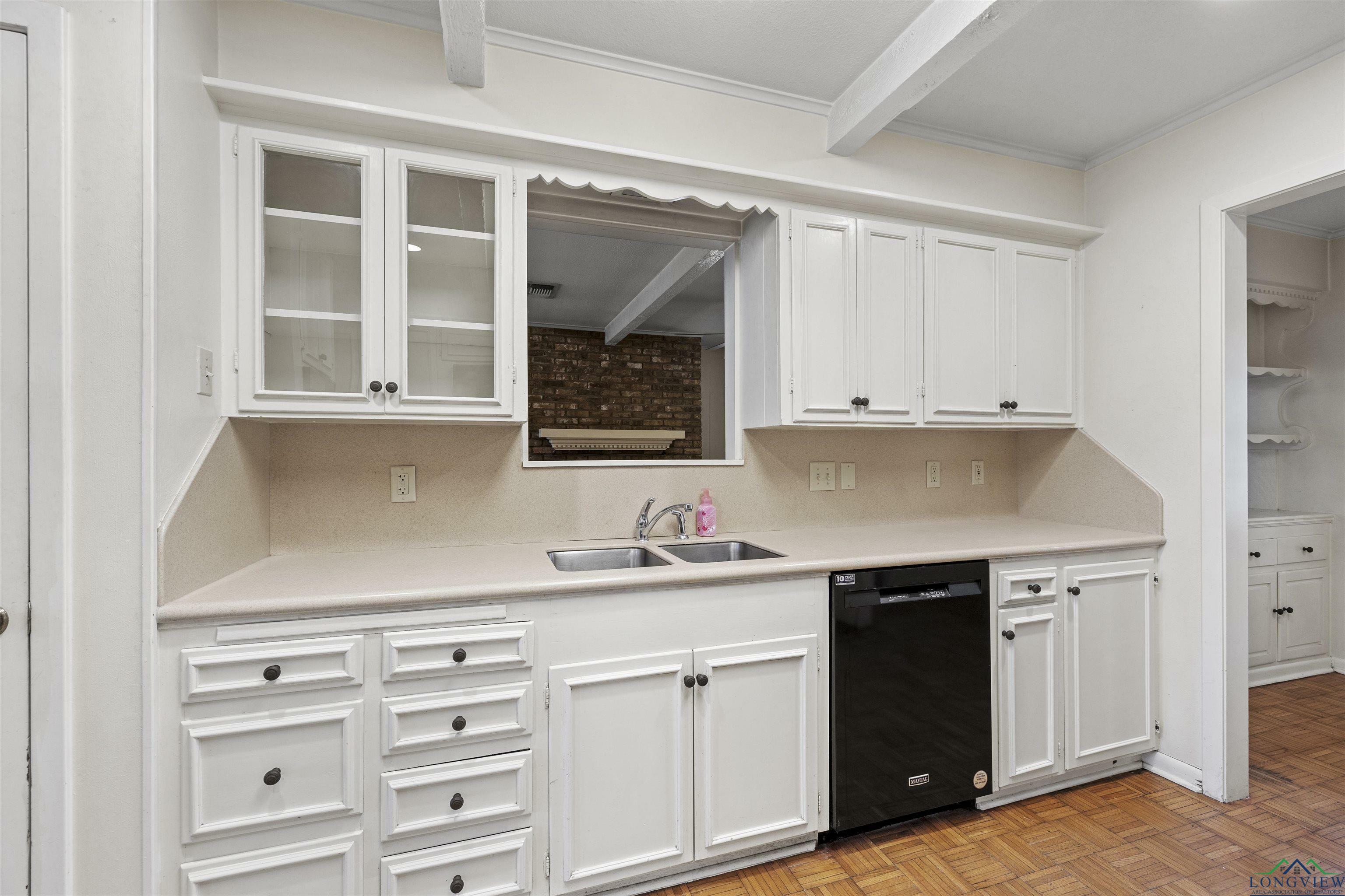 Property Photo: 3 Ramblewood Dr. TX 75605