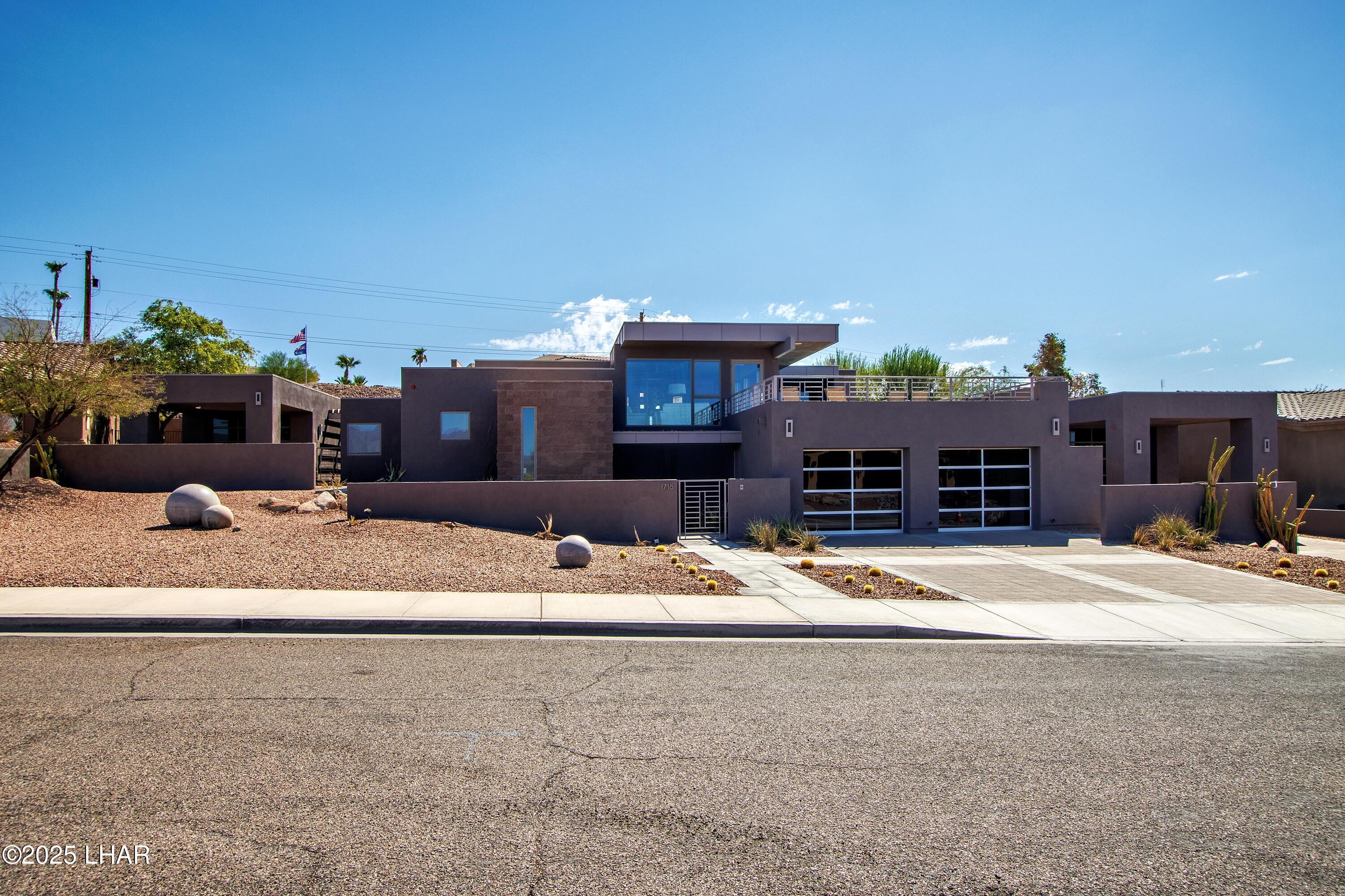 Property Photo: 1718 Sailing Hawks Dr AZ 86404