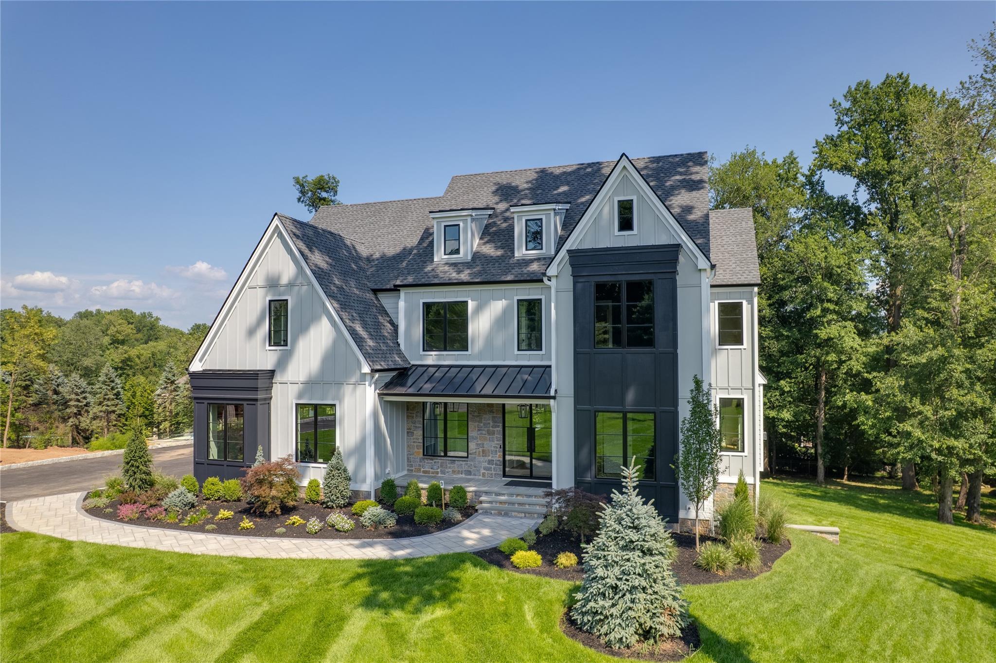 Property Photo:  9 O'Grady Court  NY 10962 